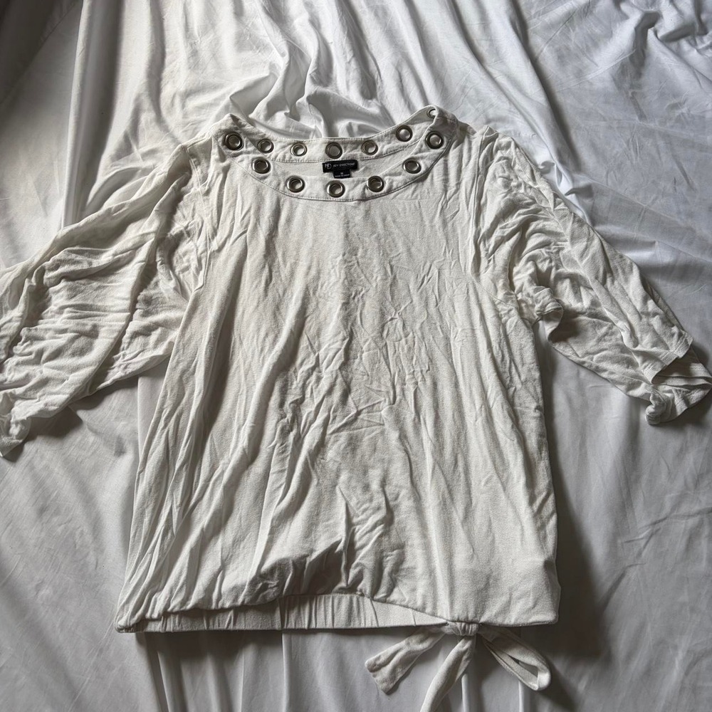 White New Directions blouse with silver grommets and tie detail Medium